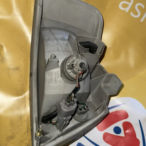 Габарит TOYOTA 32-153 L Vista SV40 h/t дефект стекла