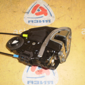 Замок двери Toyota NHP10 Aqua (4 контакта) зад, прав