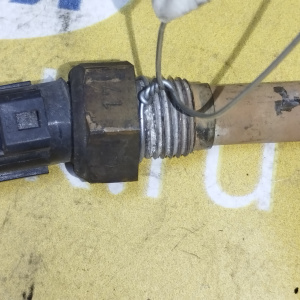 Датчик температуры/Датчик пусковой форсунки Toyota 89462-20040 4Runner/Hilux Surf VZN130 3VZ-E ДЕФЕКТ РАЗЪЁМА