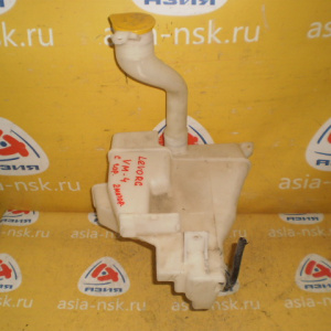 Бачок омывателя Subaru VM4 Levorg С горловиной (под 2 моторчика)