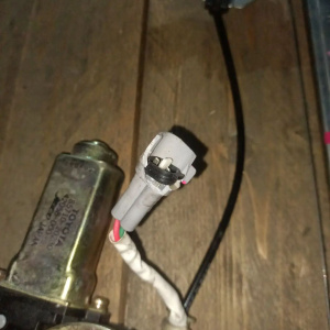 Стеклоподъемник Toyota Carina ED/Corona Exiv ST202 перед, прав дефект фишки