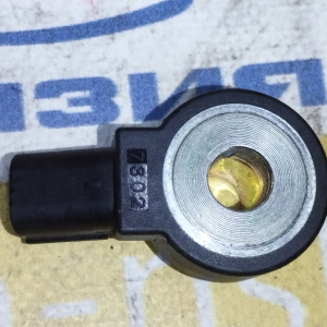 Датчик детонации Honda LEB/L15B Fit GP5 2 конт. с отверстием под болт KNE37 / 30530-R1A-A01