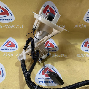 Датчик уровня топлива Mercedes C-Class W204/W212 M271KE18 '2007 L слева (сломан отвод на крышке) A2044700394