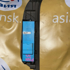Пульт стеклоподъемника NISSAN R'nessa N30 перед, прав 25401-2U000