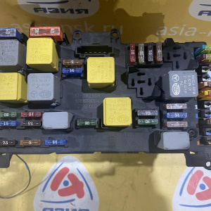 Блок предохранителей Mercedes Viano W639 под капотом, передний блок SAM, с блоком реле A6395450401 A6395450301 '2008