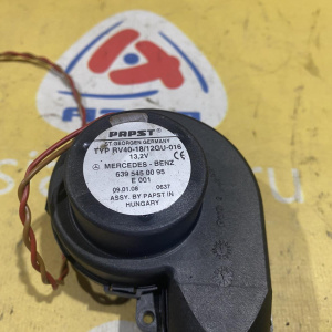 Вентилятор блока предохранителей Mercedes Viano W639 A6395450095 '2008