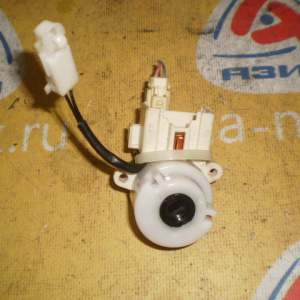 Контактная группа замка зажигания Toyota Corolla NZE120 (7 контактов)