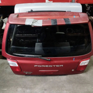 Дверь задняя SUBARU Forester SF5 '2000 вст 226-20697 дефект спойлер