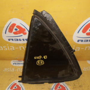 Форточка двери Toyota Aqua NHP10 зад, прав