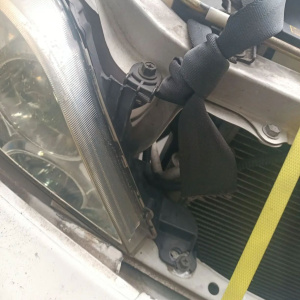 Ноускат Toyota Vista SV50 '2000-2002 a/t дефект крепления правой фары ф.32-174 хром