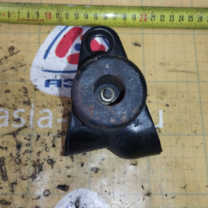 Крепление подушки ДВС Toyota 3S-GTE Caldina/Ipsum ST246/ACM26 4WD a/t зад. U140F крепится на 2 болта F 12321-28110