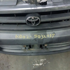 Ноускат Toyota Town Ace Noah KR42 '1999-2001 a/t лампа-фары.(дефект решетки) г.28-112