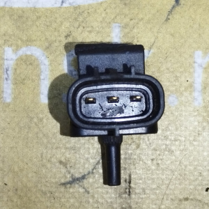 Map-сенсор Toyota 89420-22200 Mark II GX90 1G-FE ДЕФЕКТ КРЕПЛЕНИЯ