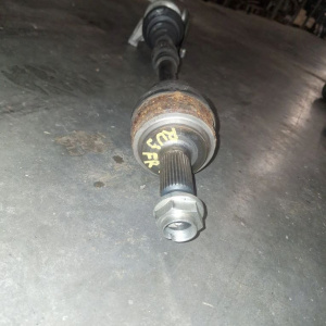 Привод Honda RU3 Vezel перед, прав 2WD дефект пыльника