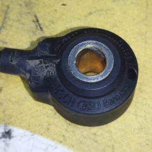 Датчик детонации Mazda/Ford AJ/YF Tribute#Maverick EPEW 0261231124 / 988F-12A699-BC