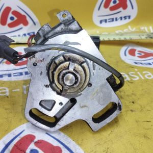 Корпус трамблера / Датчик коленвала TOYOTA 4A 5A 7A только 2 эл. магнита в нижней части ( 4+2 конт. трамблёр )