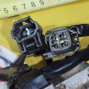 Корпус трамблера / Датчик коленвала TOYOTA 4A 5A 7A 2 эл. магнита в нижней части + 1 сверху( 4+2 конт. трамблёр )