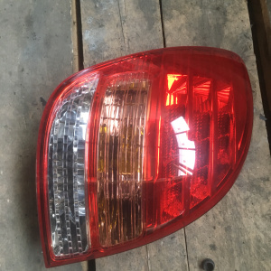 Стоп TOYOTA 13-96 L Corolla Spacio NZE121 дефект корпуса