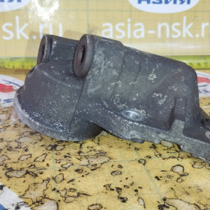 Крепление фильтра масляного Toyota 1ZR-FE Corolla ZRE151 под наружний фильтр 15609-37010