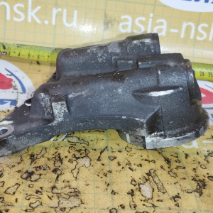 Крепление фильтра масляного Toyota 1ZR-FE Corolla ZRE151 под наружний фильтр 15609-37010