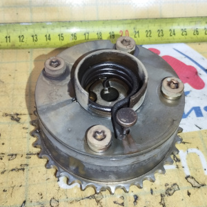 Муфта VVT-i Toyota 1ZR-FE Corolla ZRE151 выпуск перед, прав 13070-37010 / 13070-0T030