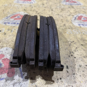 Колодки тормозные SsangYong Rexton GAB/Y200 '2002 суппорт 1 прошень (износ) F