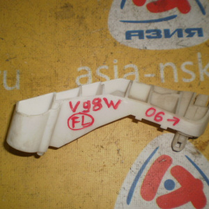 Крепление бампера Mitsubishi Pajero V98W '2006- перед, лев