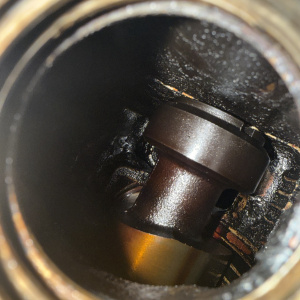 Двигатель Mazda FS-ZE-НОМЕР СГНИЛ БЕЗ ГЕНЕРАТОРА MPV LWEW