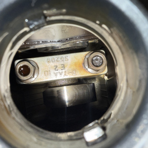 Двигатель Mazda LF-VE-863823 шуп в головке пластик БЕЗ КОНДЁРА Atenza/Mazda6 GG