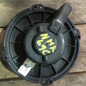 Моторчик печки Isuzu 502728-0596 Elf NHR69 12V