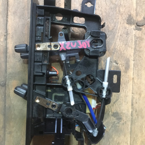 Климат-контроль Toyota XZU306 Dyna