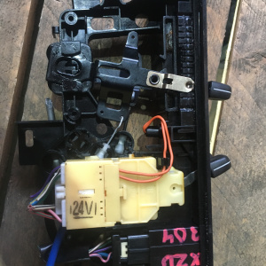 Климат-контроль Toyota XZU306 Dyna