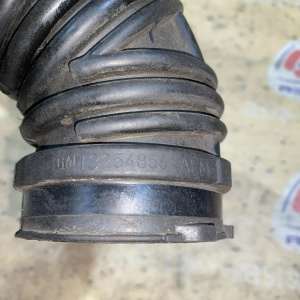 Патрубок воздушного фильтра Opel LLU/A16LET Astra J P10 '2014 гофра 13254856