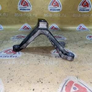 Кронштейн опоры двигателя Ford AODA Focus 2 CAP '2008 2.0L МКПП MTX75 L 3M517M125AE