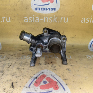 Фланец системы охлаждения Ford 1N1G8594AB, 1221325 Focus 2 CAP HWDA/HXDA '2005 1.6L фланец с датчиком