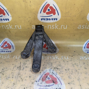 Кронштейн опоры двигателя Ford HWDA Focus 2 CAP '2005 1.6L МКПП B5/IB5 L 3M517M125DE