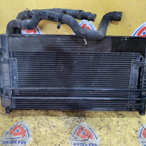 Радиатор охлаждения Volkswagen 7D Transporter AET '2002 2.5L R5 4AT Касета в сборе 7D0121253