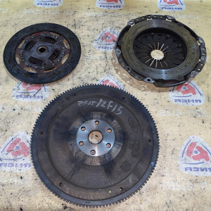 Маховик Ford Split Port/YS4E Focus 1 CAK '2002 2.0L МКПП B5/IB5 с корзиной и диском YS4E6375AB