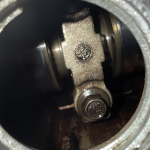 Двигатель Mazda GY-215975 2WD/4WD БЕЗ ГЕНЕРАТОРА MPV LW5W