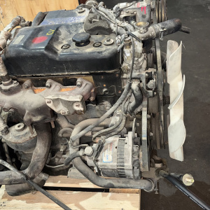 Двигатель Isuzu 4JG2-258114 4WD НЕ ТУРБО Elf