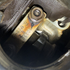 Двигатель Mazda LF-DE-428186 шуп с наруже Mazda3