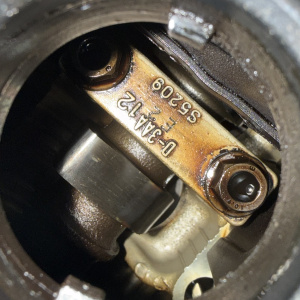 Двигатель Mazda LF-DE-336531 шуп с наруже Mazda3