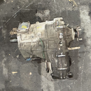 Раздатка Toyota 1KD/5VZ/1KZ Land Cruiser Prado KDJ95/VZJ95/KZJ95 '06.1999-09.2002 m/t ПОД АКТУАТОР ПЛАСТИКОВЫЙ ДЛИНА 270 мм. ( длинная ) ДЕФЕКТ ВАЛА А