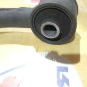 Рычаг Toyota USK51/UCK55/UCK60/UCK65/UPK60/UPK65 Tundra/Sequoia перед, прав в 48610-0C010