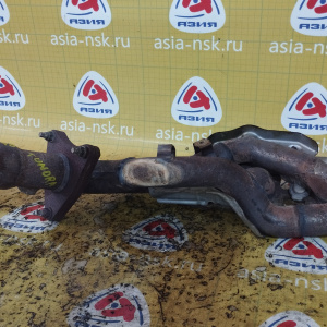 Коллектор выпускной Toyota 3UR Sequoia/Tundra USK65/USK56/USK51 2WD/4WD + фланец глушителя с отверстием под датчик R 17104-38010 / 17104-38011