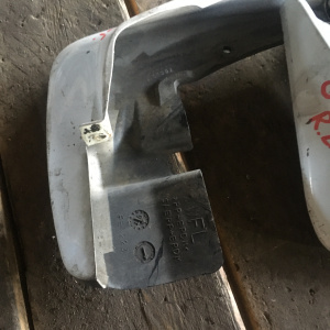 Брызговик SUBARU Impreza GG2/GG3 перед, лев