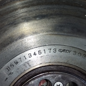 Маховик Isuzu 4JX1 Bighorn/Trooper UBS73 m/t ДВУХМАССОВЫЙ + корзина 8971365350 ( диаметр диска 285 мм. 8971431461 ) 8971345173