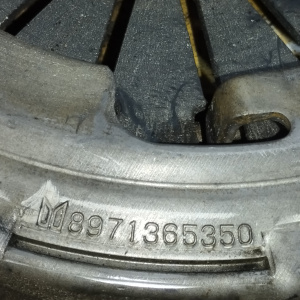 Маховик Isuzu 4JX1 Bighorn/Trooper UBS73 m/t ДВУХМАССОВЫЙ + корзина 8971365350 ( диаметр диска 285 мм. 8971431461 ) 8971345173