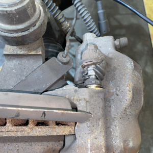 Мост Land Rover Discovery LT/L318 94D '2014 ABS под пневмоподвеску правый руль F