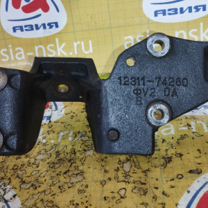 Крепление подушки ДВС Toyota 3S-FE Town Ace Noah SR40/SR50 2WD/4WD чугун ( кронштейн гур ) R 12311-74260